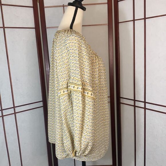 Max Studio Yellow floral Blouse with bubble sleeves - Picture 7 of 10